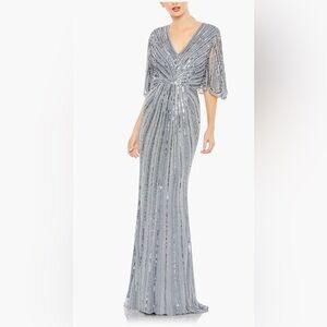 New MAC DUGGAL Sequined V Neck Cape Sleeve Column Gown – Silver – Size 2 – 93583